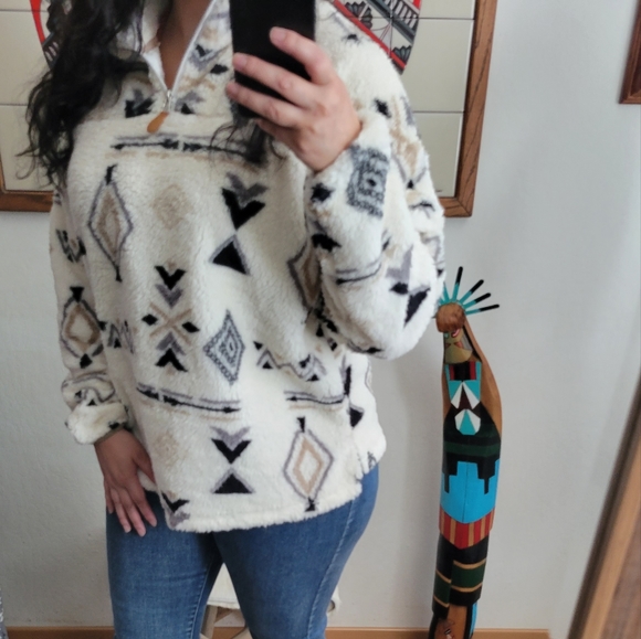 LAST 1 CAMPER Soft Tribal Quarter Zip Pullover - Picture 2 of 15
